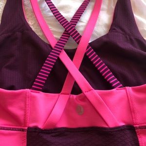 *NWOT LULULEMON Cross-back Tank w/ Built in Bra